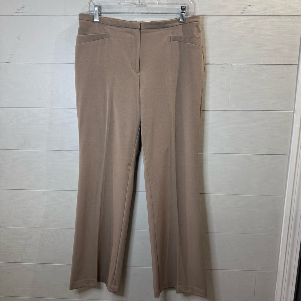 Chico's Women's Career Wear Elegant Tan Pants Size Chico's 1 Short US 8 Short